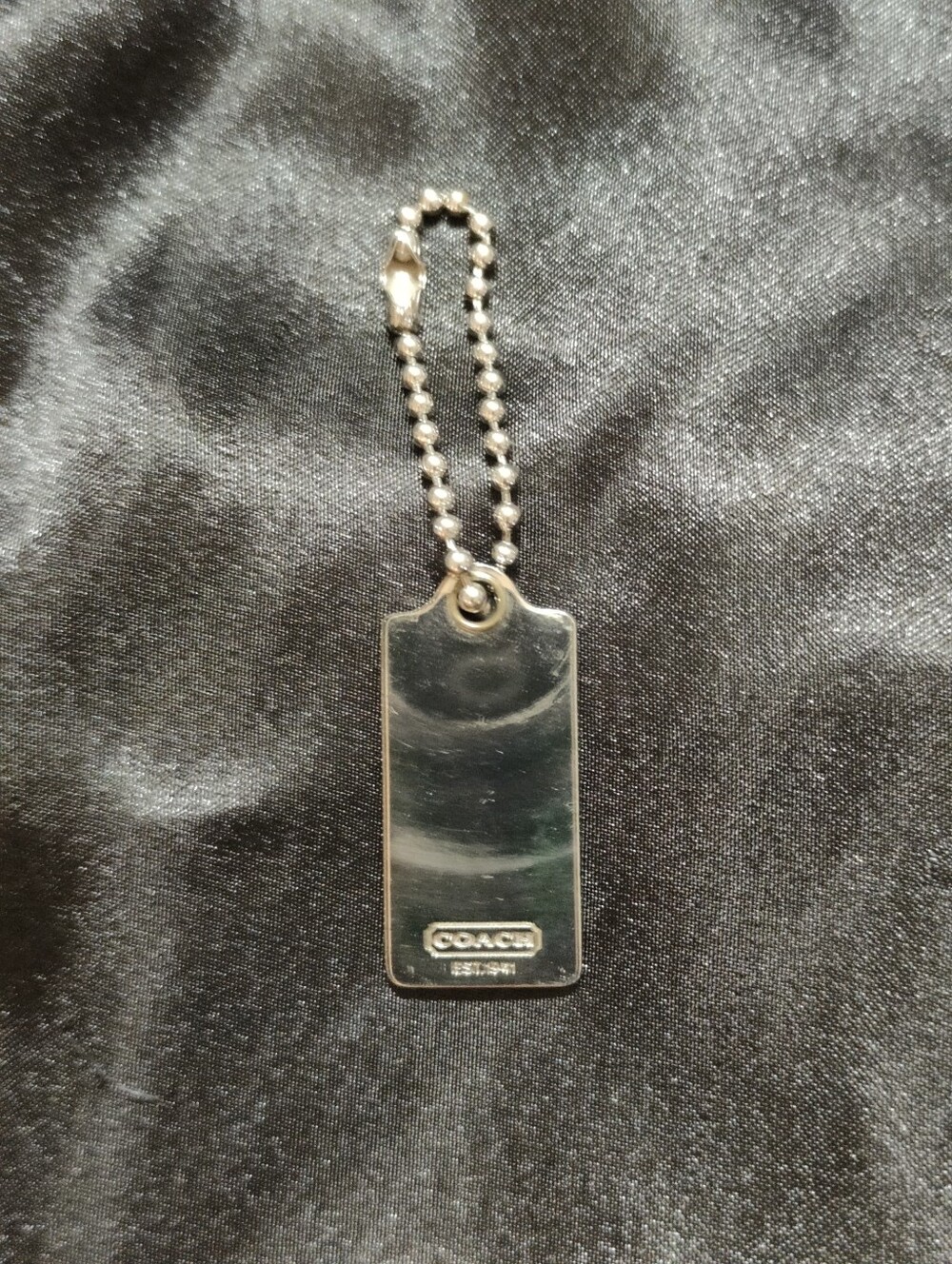 Coach Horse & Carriage Metal Hang Tag View 3